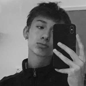 Meet your Posher, Trace